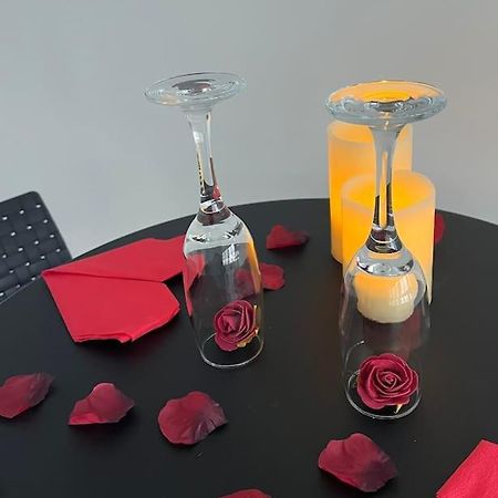 Suite « Body Love » - Jacuzzi Privatif Créteil Eksteriør bilde